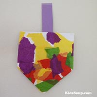 Preschool and kindergarten dreidel craft, rhyme, and game